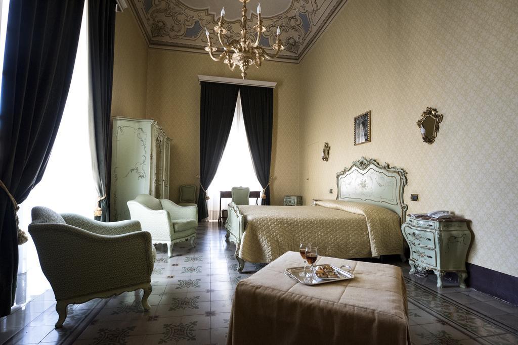 Palazzo Failla Hotel Модика Екстериор снимка