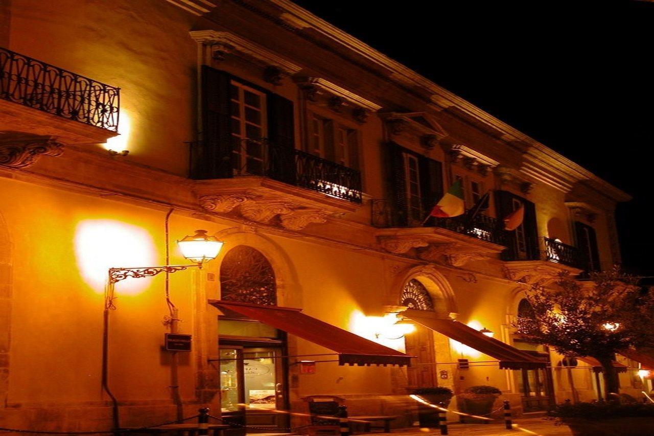 Palazzo Failla Hotel Модика Екстериор снимка